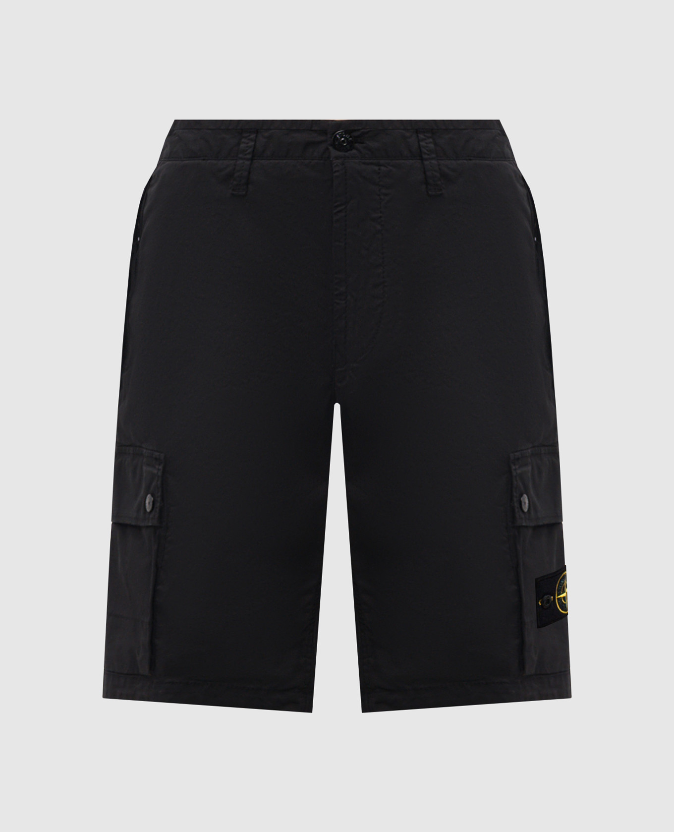 

Black cargo shorts with logo patch Stone Island