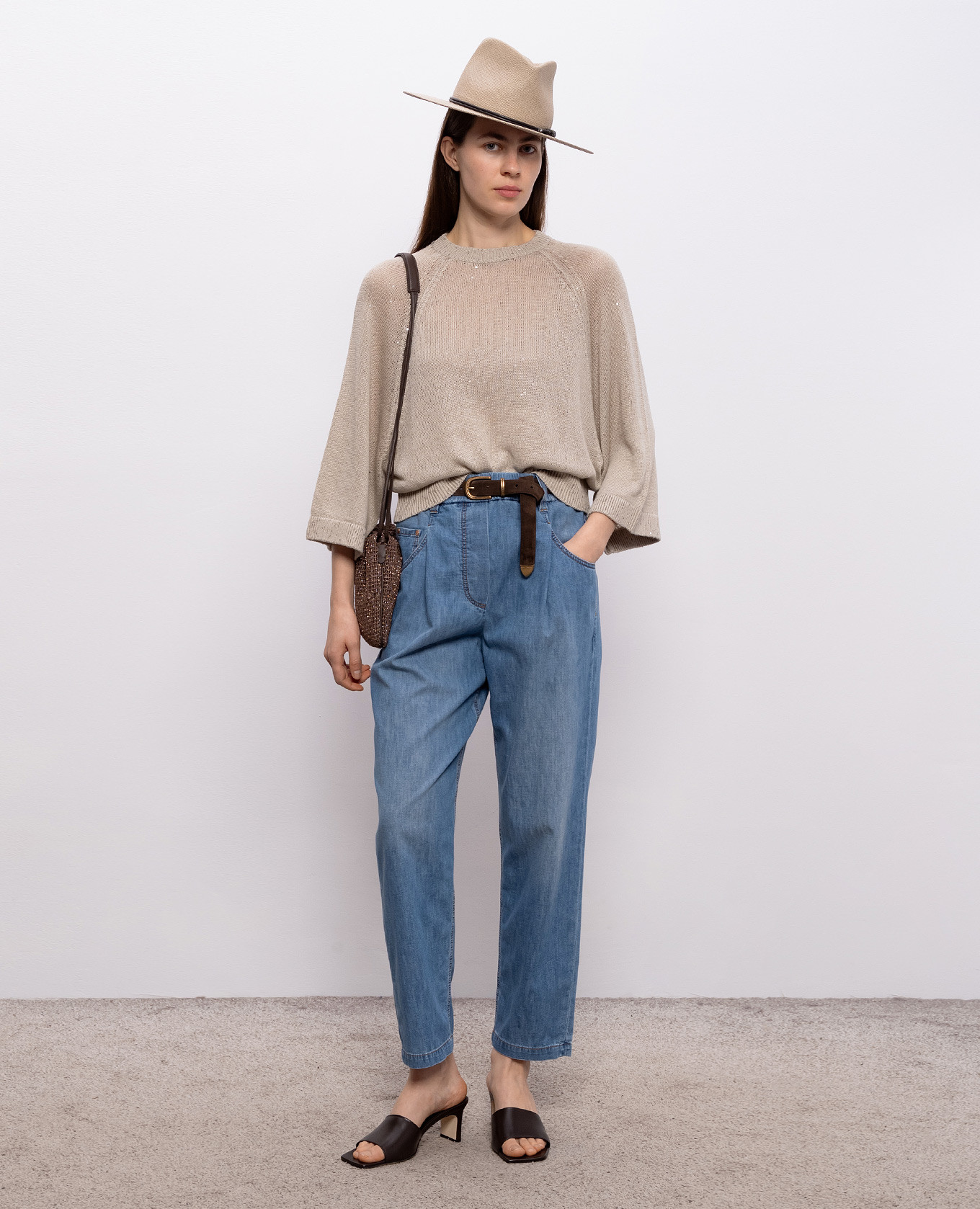 

Beige linen and silk jumper with sequins Brunello Cucinelli