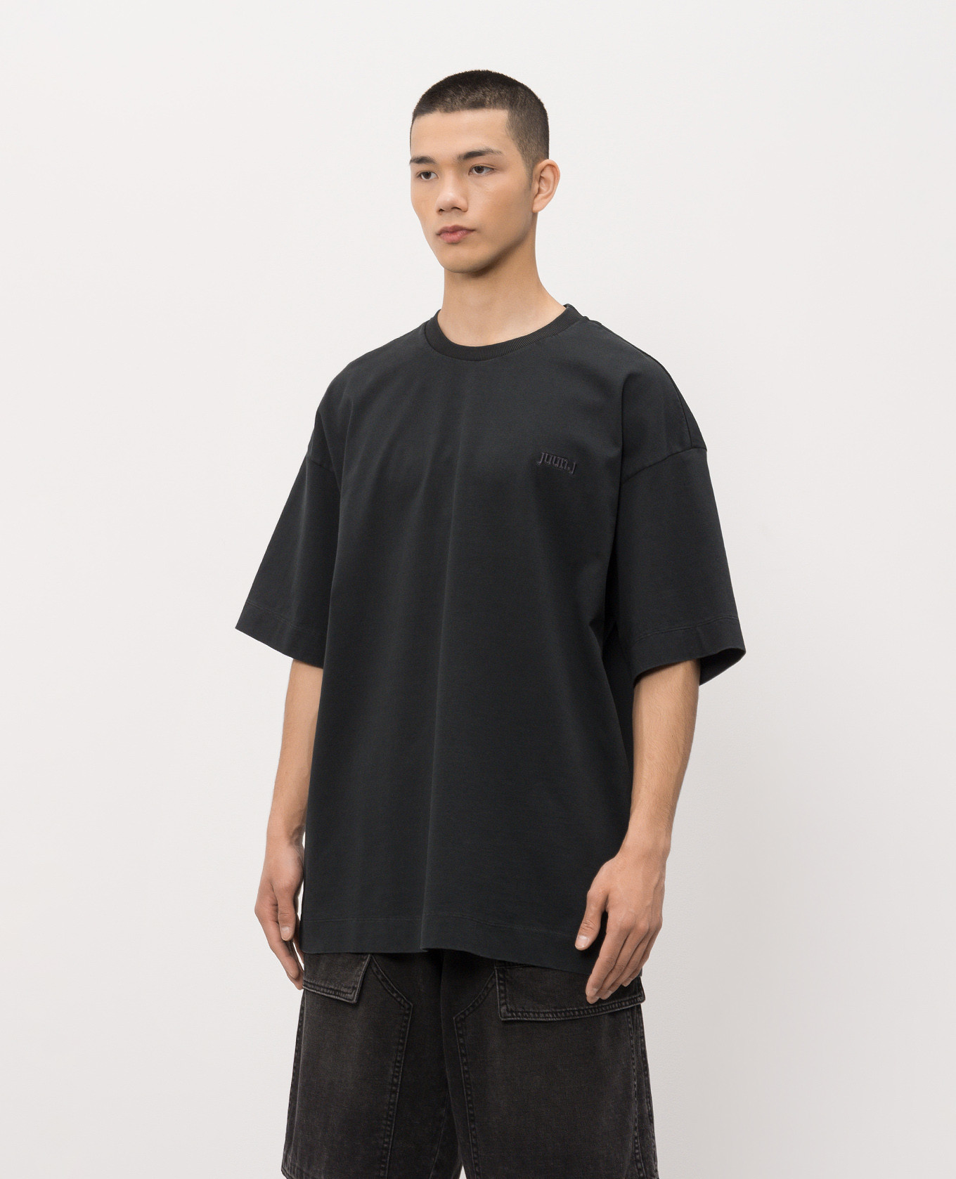 

Black T-shirt with print Juun.j