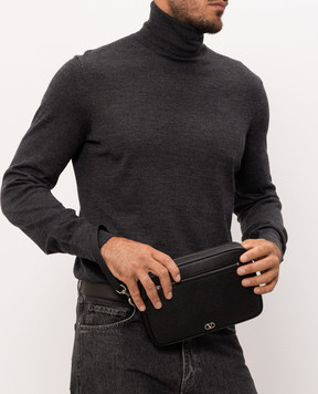 Valentino Black leather clutch with emblem 9Y2P0AN8UAG