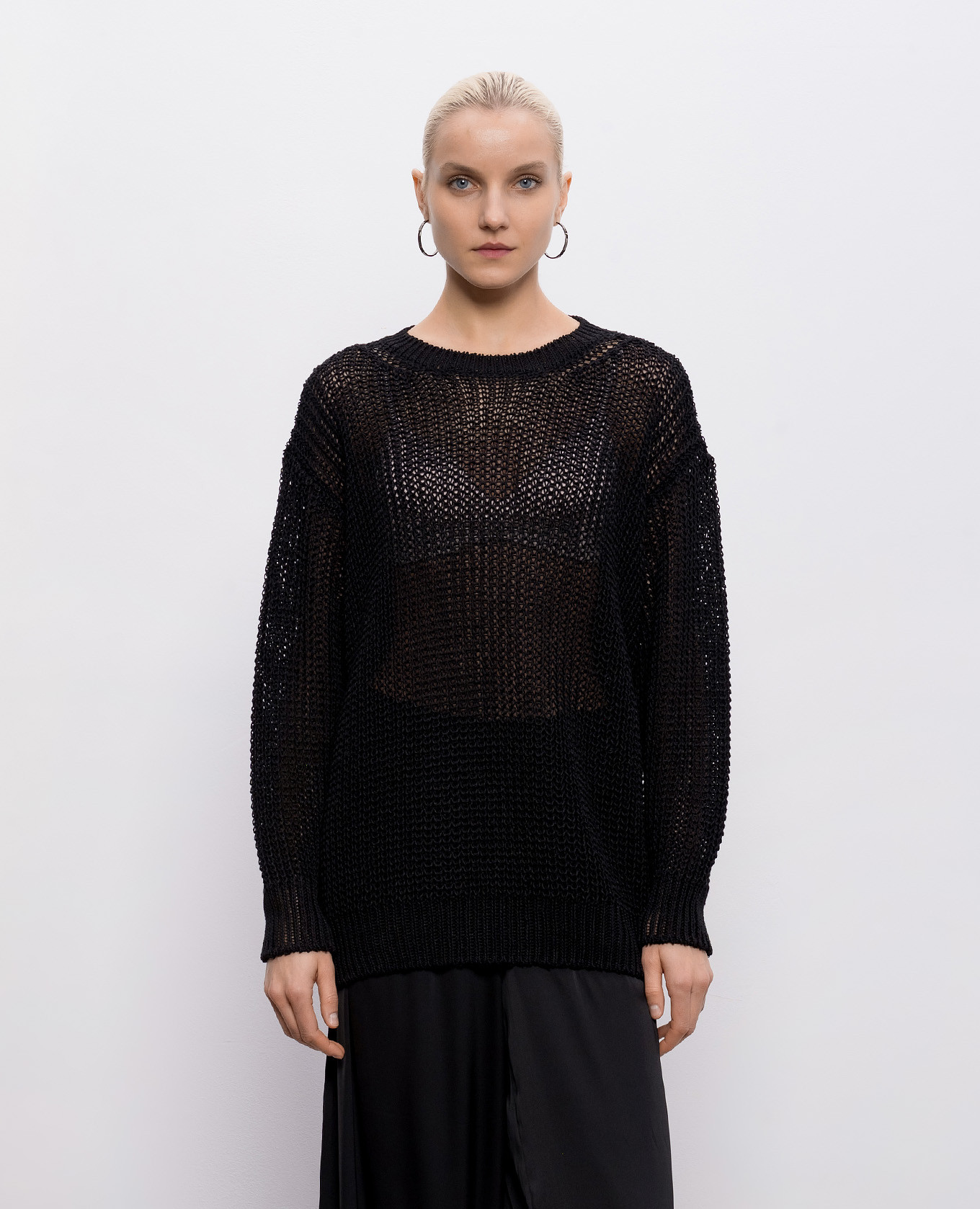 Black openwork linen sweater Intoca 3