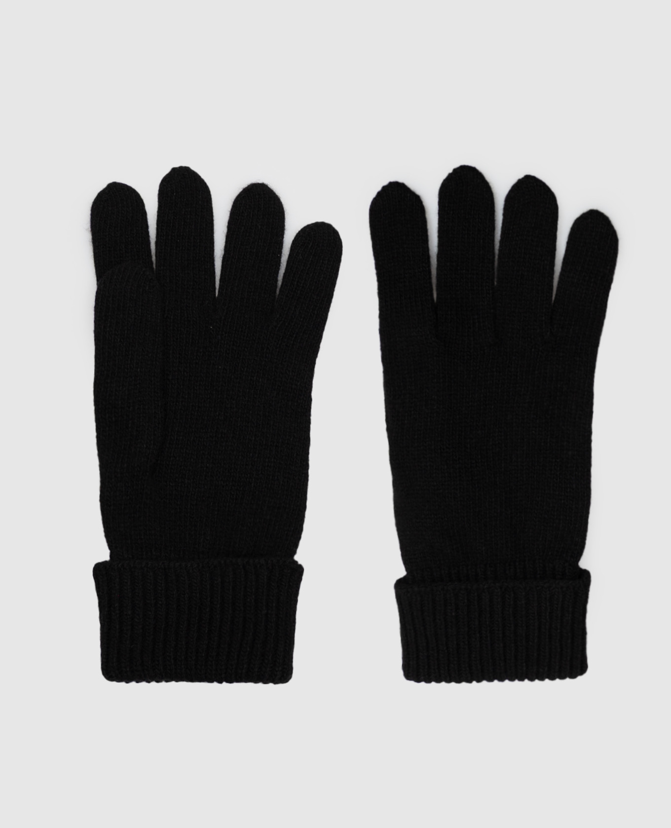 Black gloves with wool