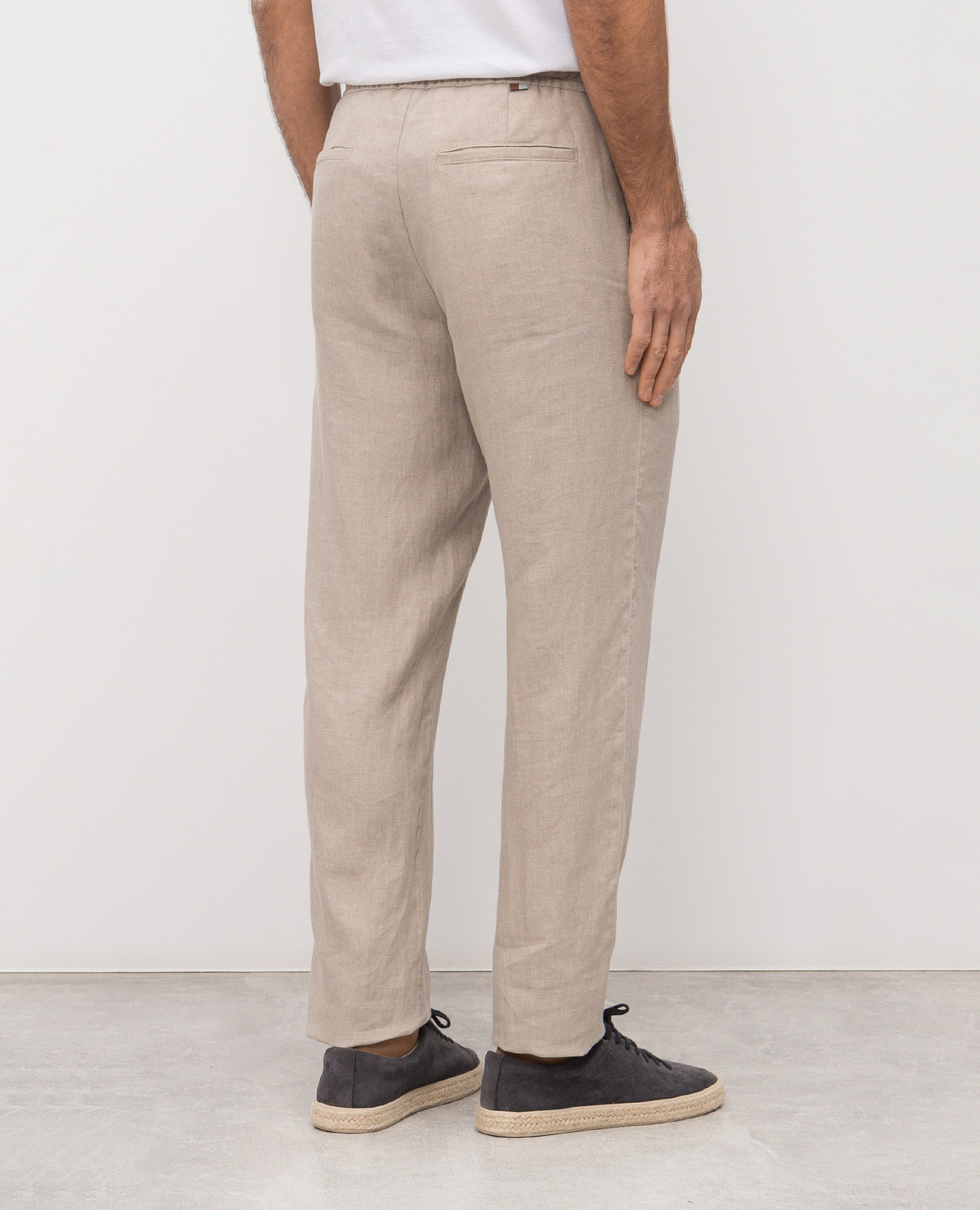

Beige linen pants Canali