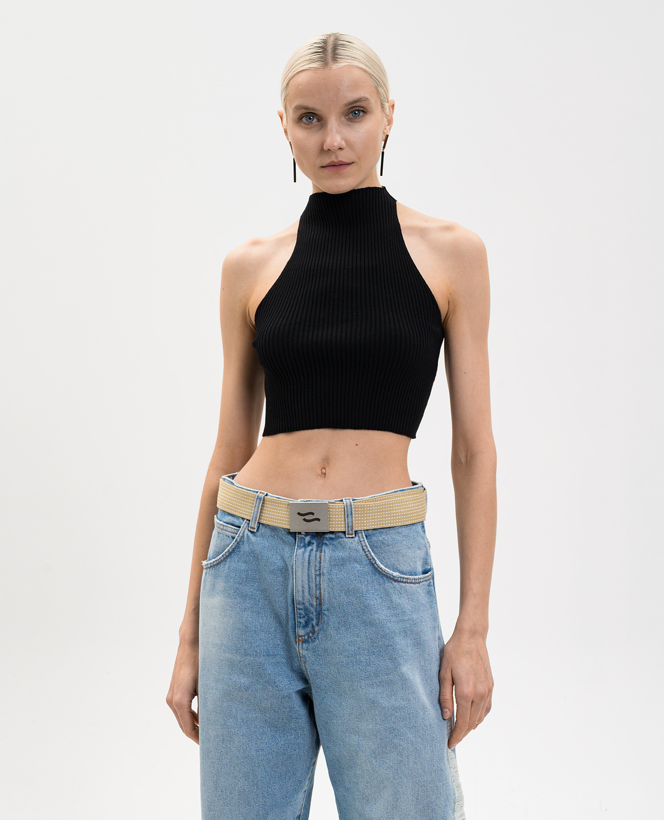

Black cropped top with contrast stripe SSHEENA