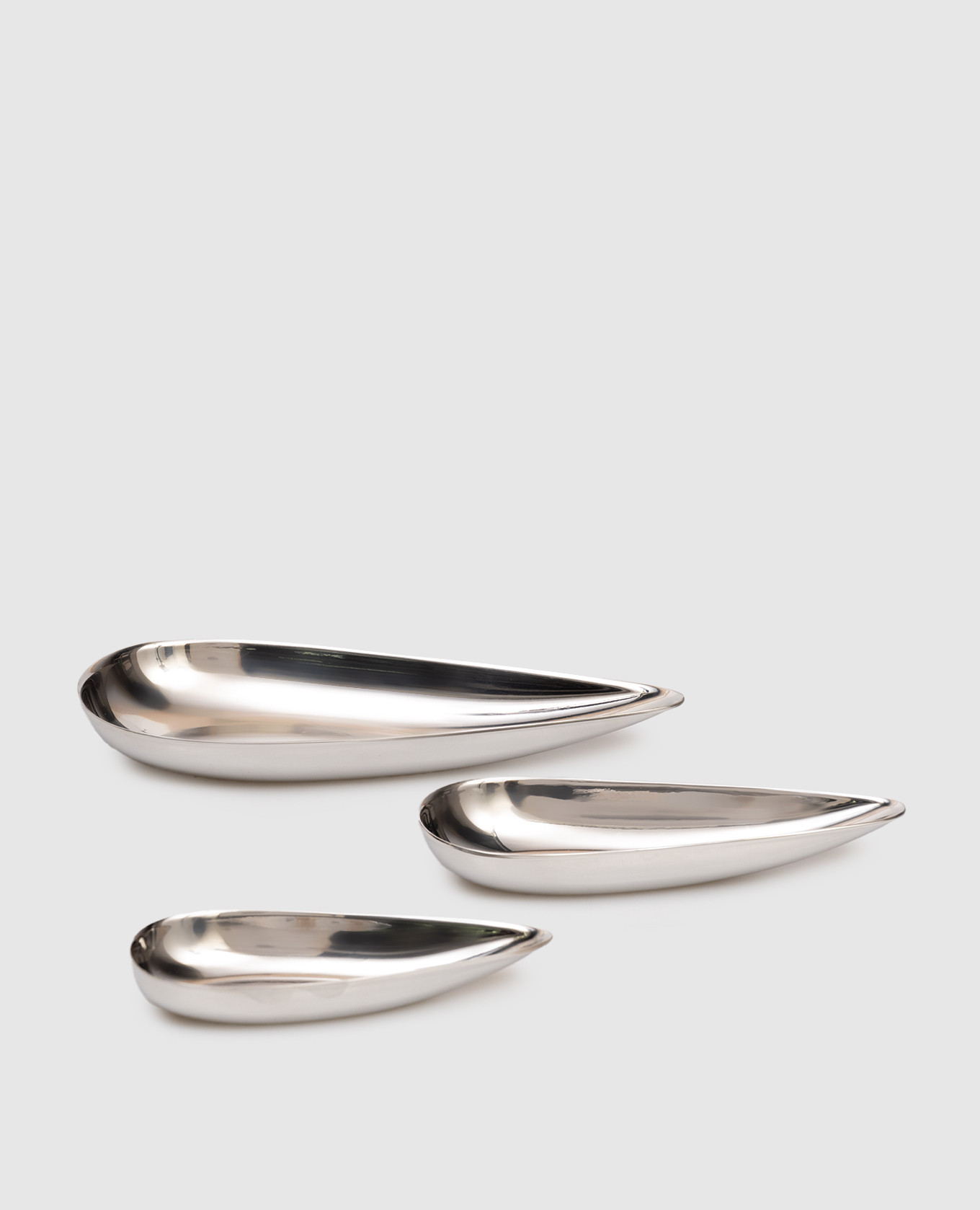 

Variety of BLOB sauce containers and appetizers Philippi, Silver