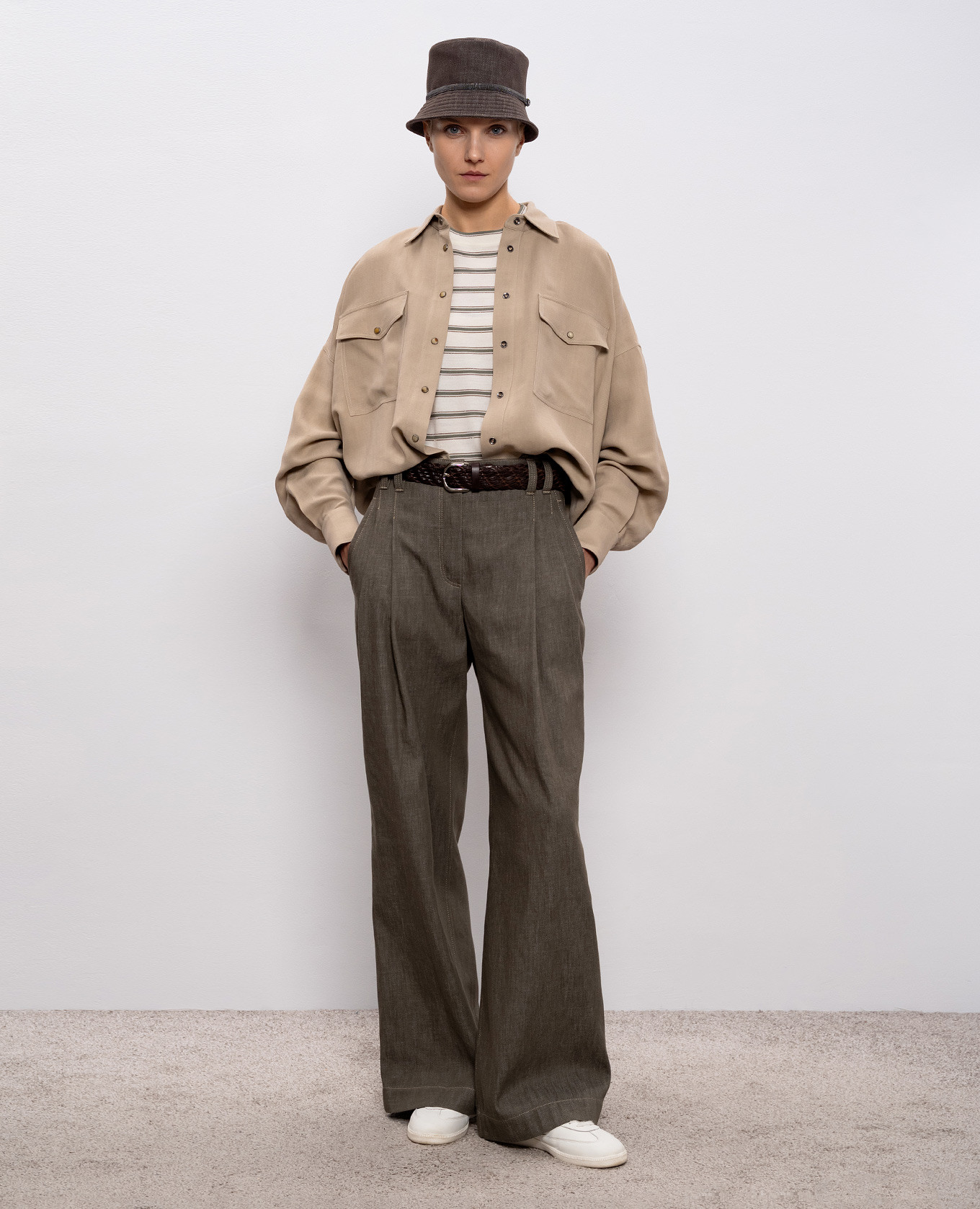 

Khaki pants with monil chain Brunello Cucinelli