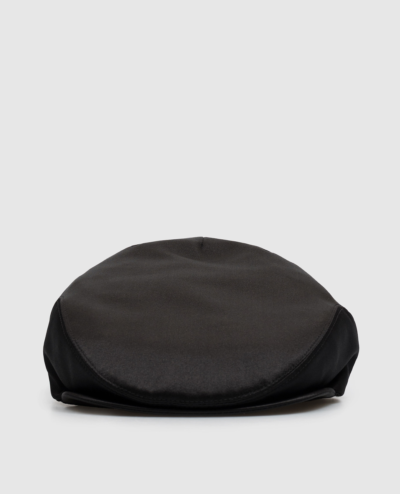 Black cap with silk Dolce&Gabbana