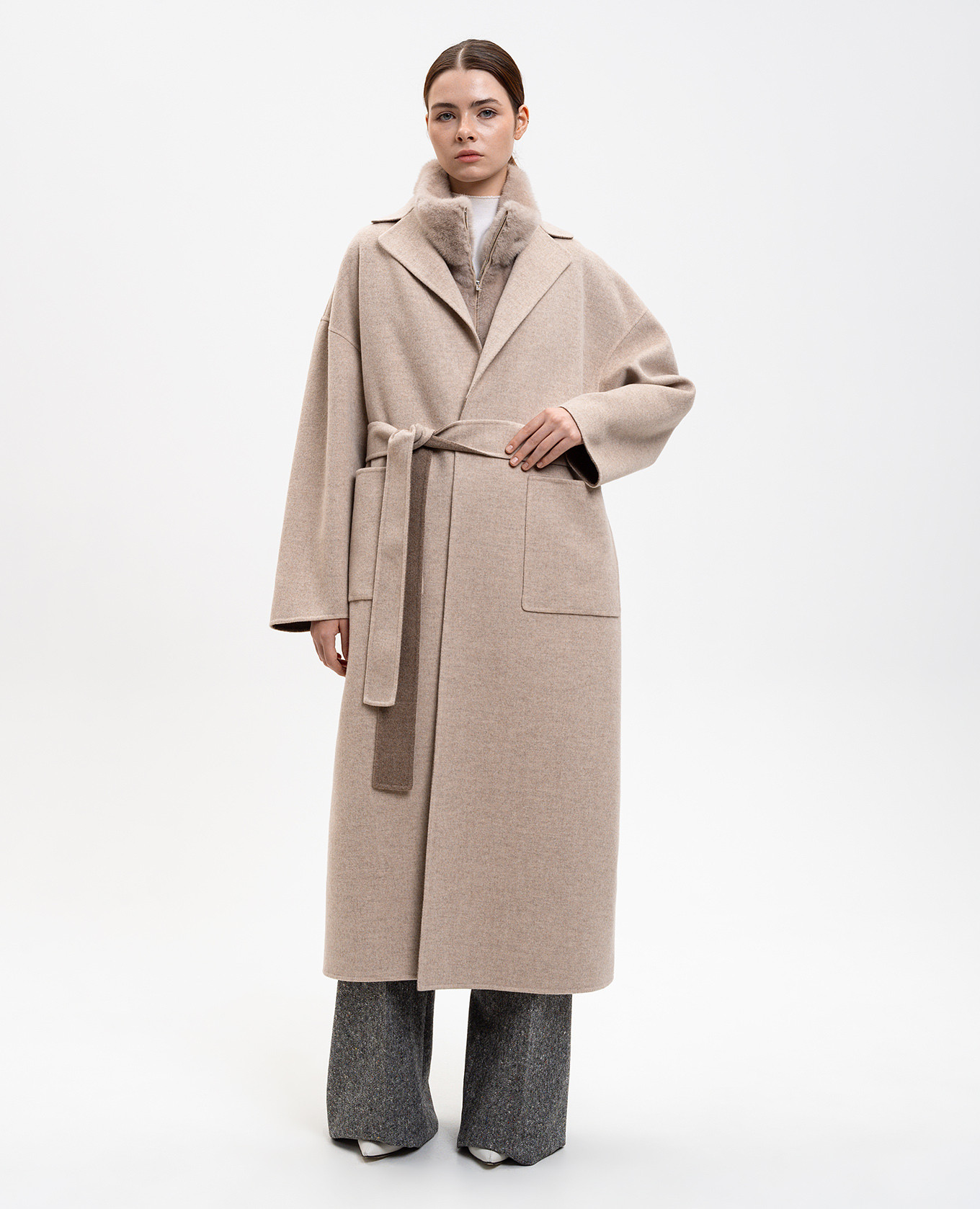 

Beige cashmere and wool coat with removable vest Babe Pay Pls