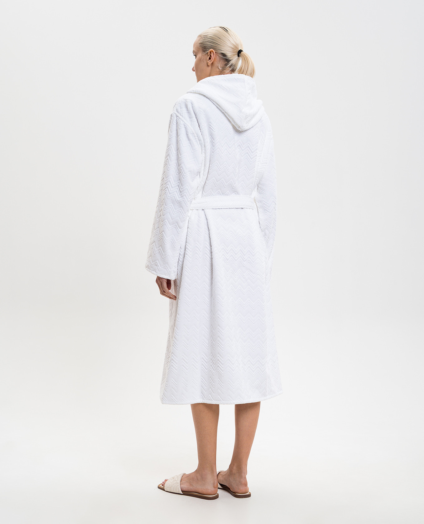 

Chalk white terry bathrobe with branded pattern Missoni Home