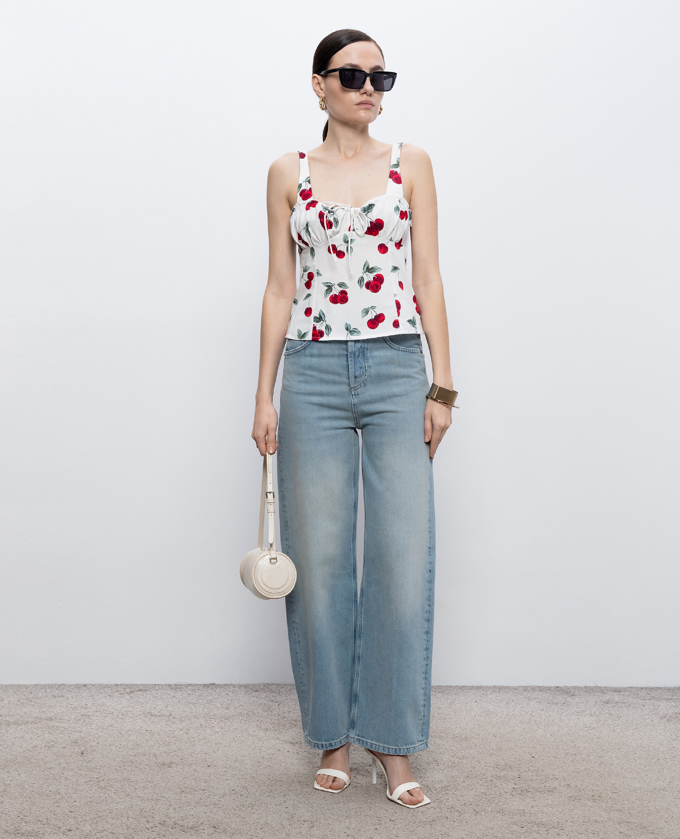 

Blue jeans with logo patch Twinset, Light blue