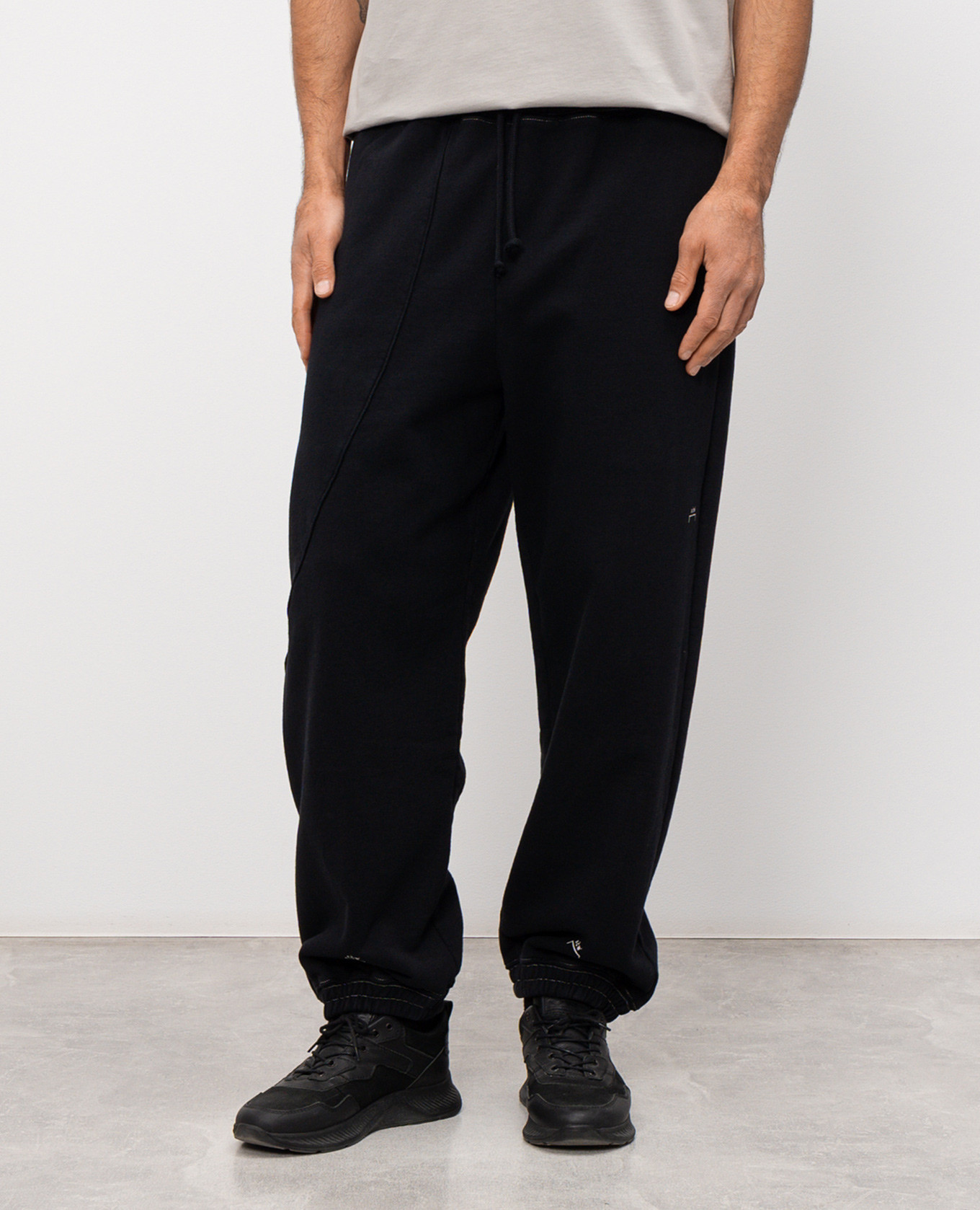 

Millbank Black Insulated Joggers A Cold Wall