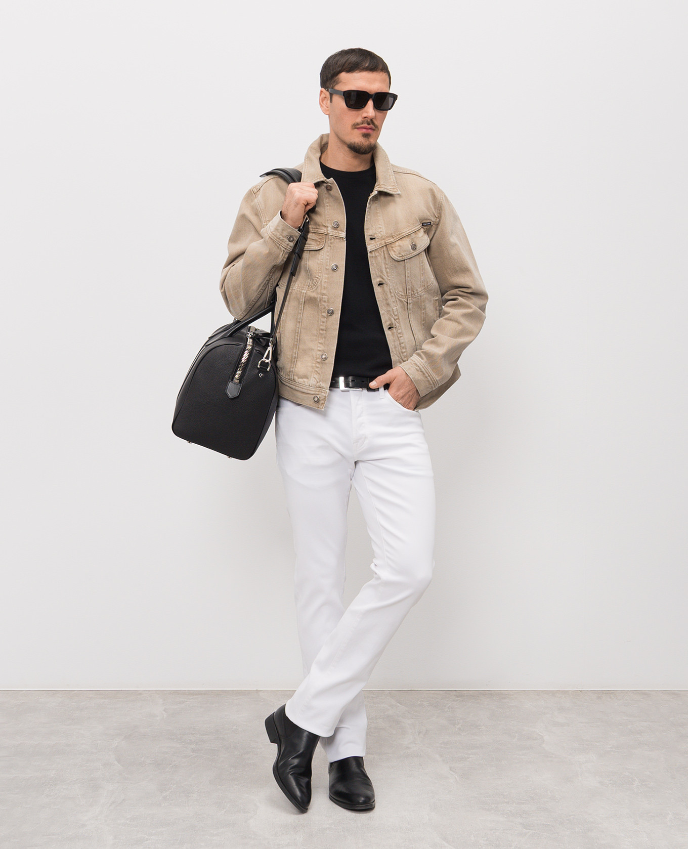 

Black T-shirt with perforations Tom Ford