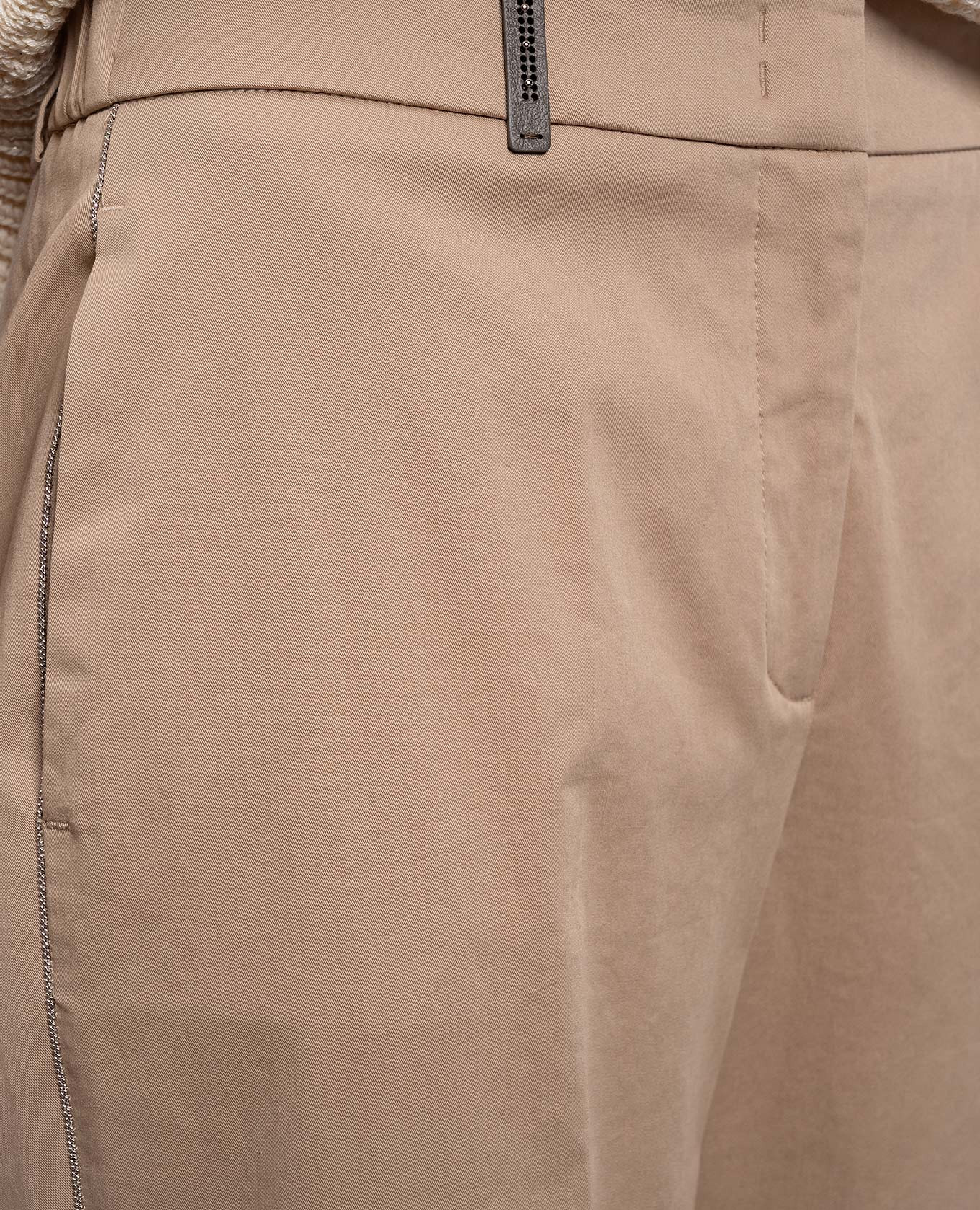 

Beige pants with brand patch Peserico