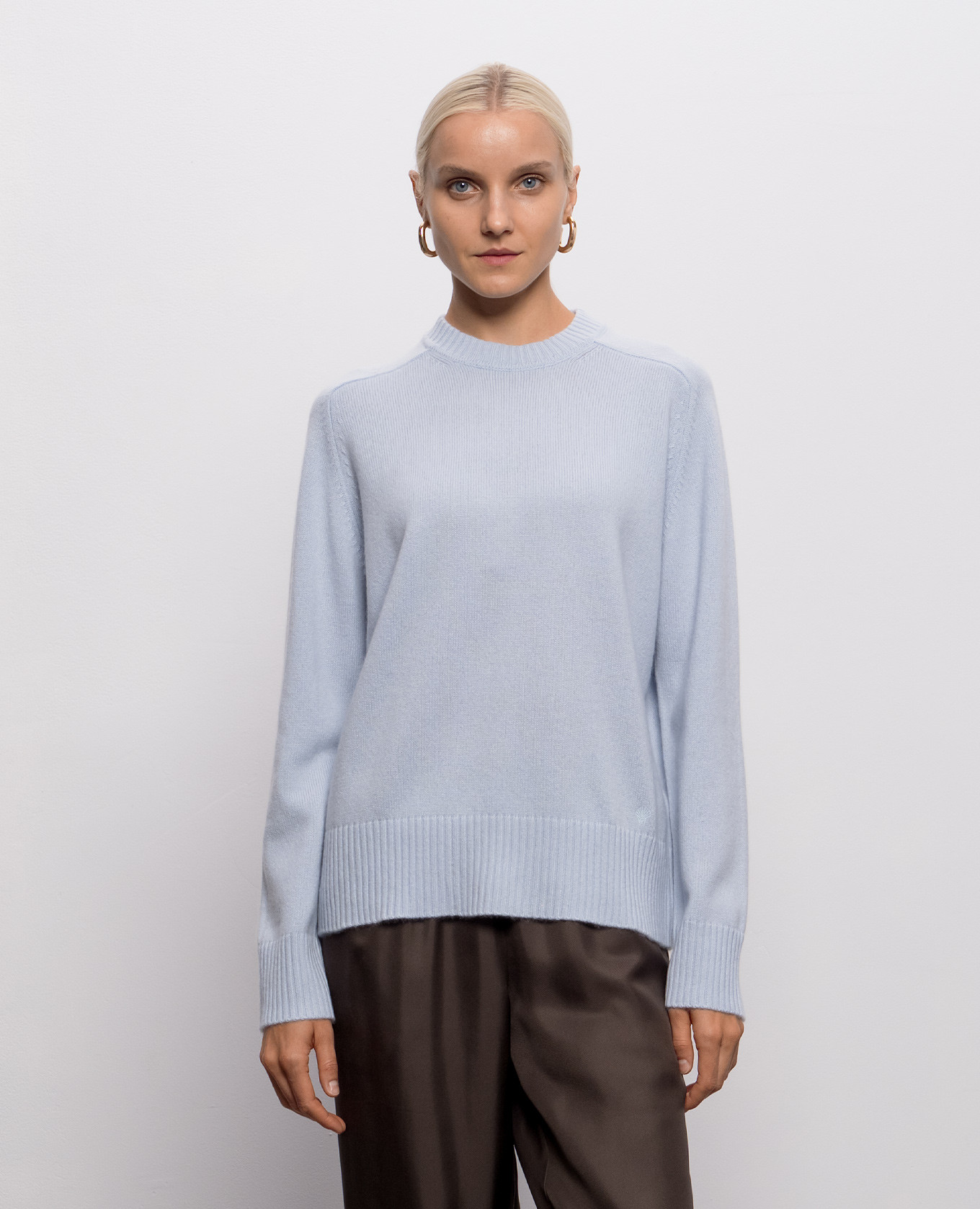 BALTRA blue cashmere sweater Loulou de Saison 3