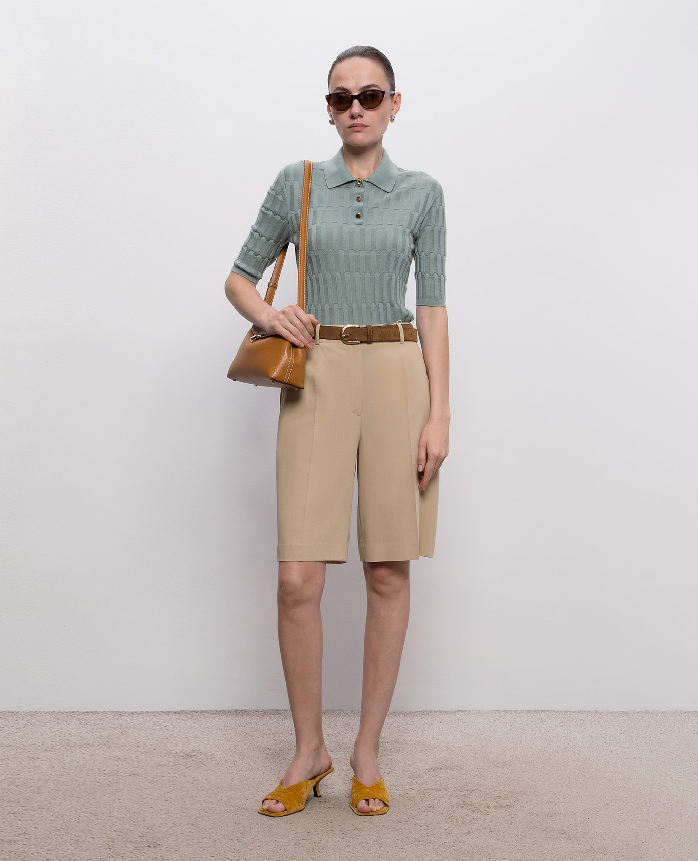 Beige shorts with wool Toteme 2