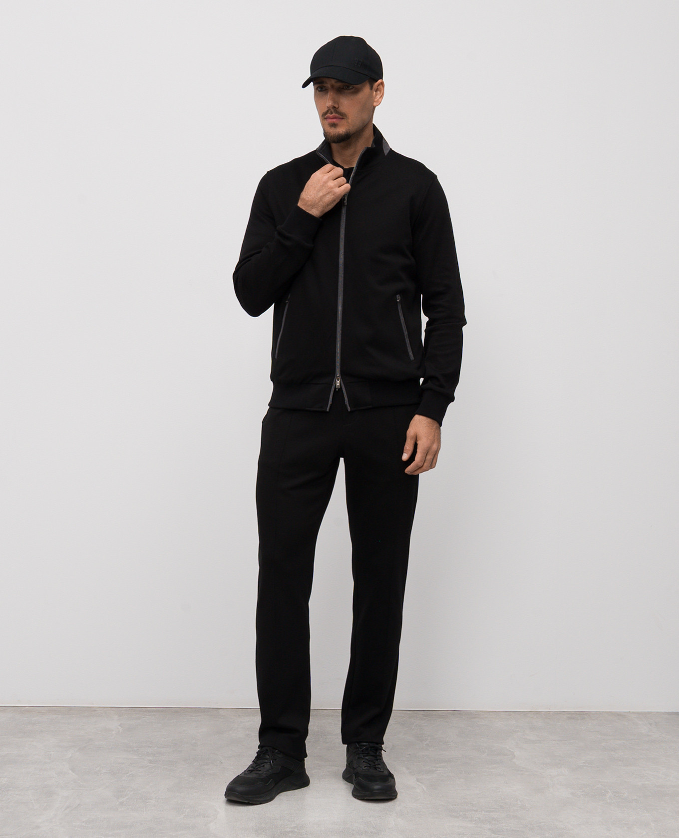 

Black tracksuit CAPOBIANCO