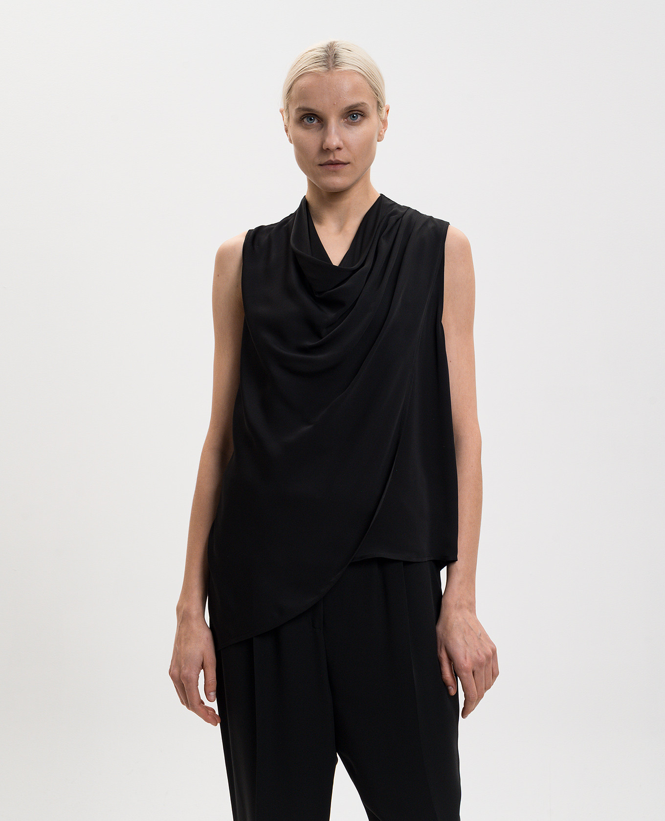 Black top with drape Twinset 2