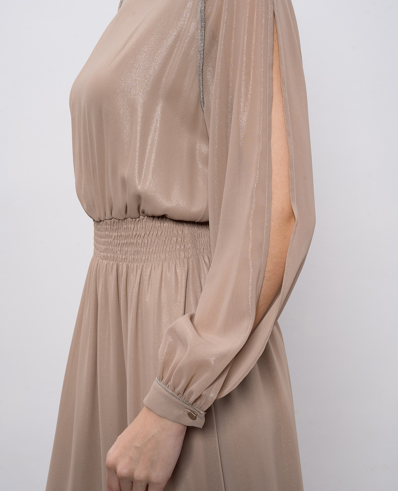 

Beige maxi dress with monil chain Peserico
