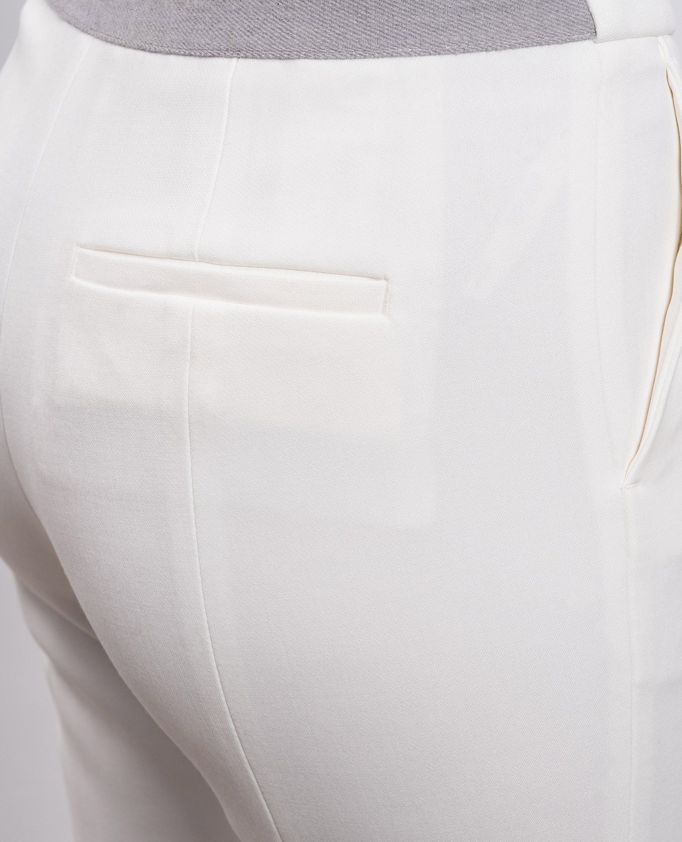 White pants Peserico 5
