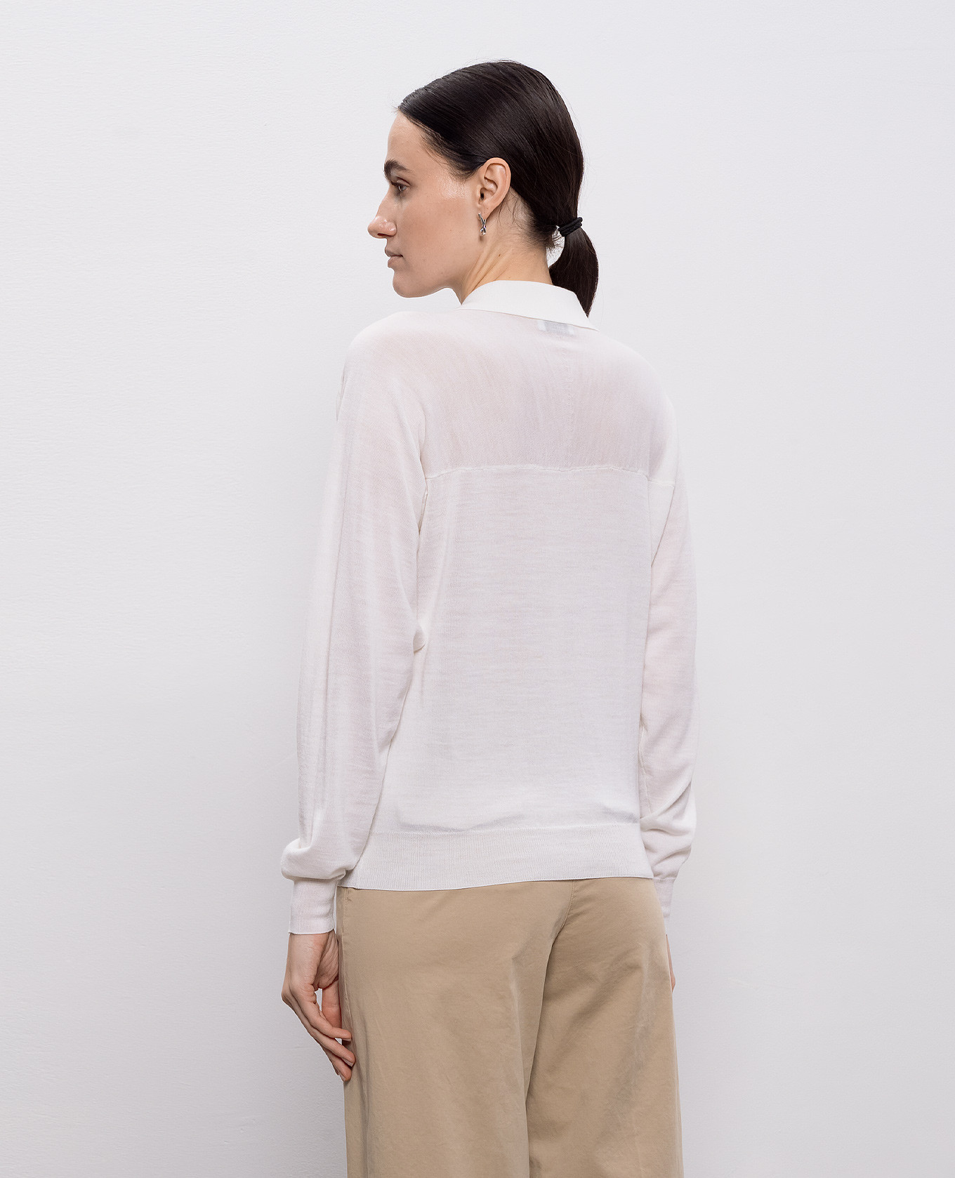 

White wool pullover with monil chain Peserico