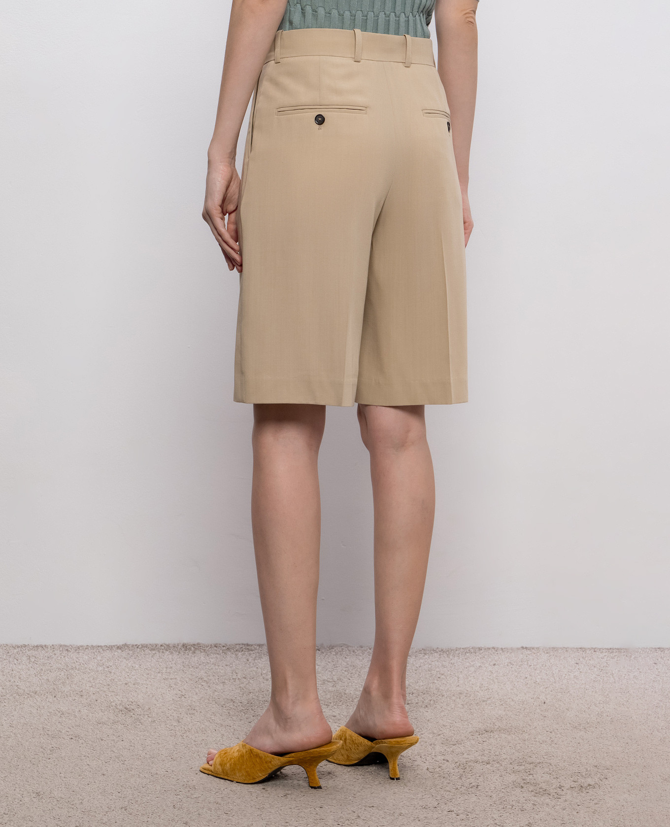 Beige shorts with wool Toteme 4