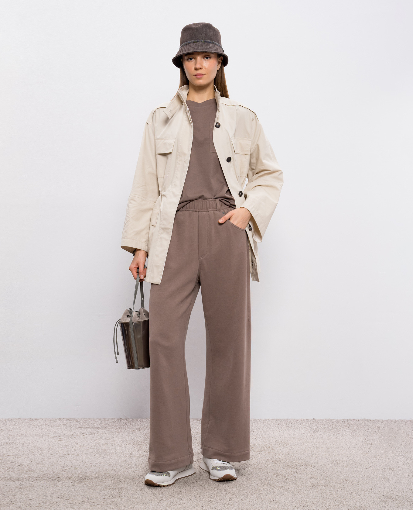 

Brown T-shirt with monil chain Brunello Cucinelli