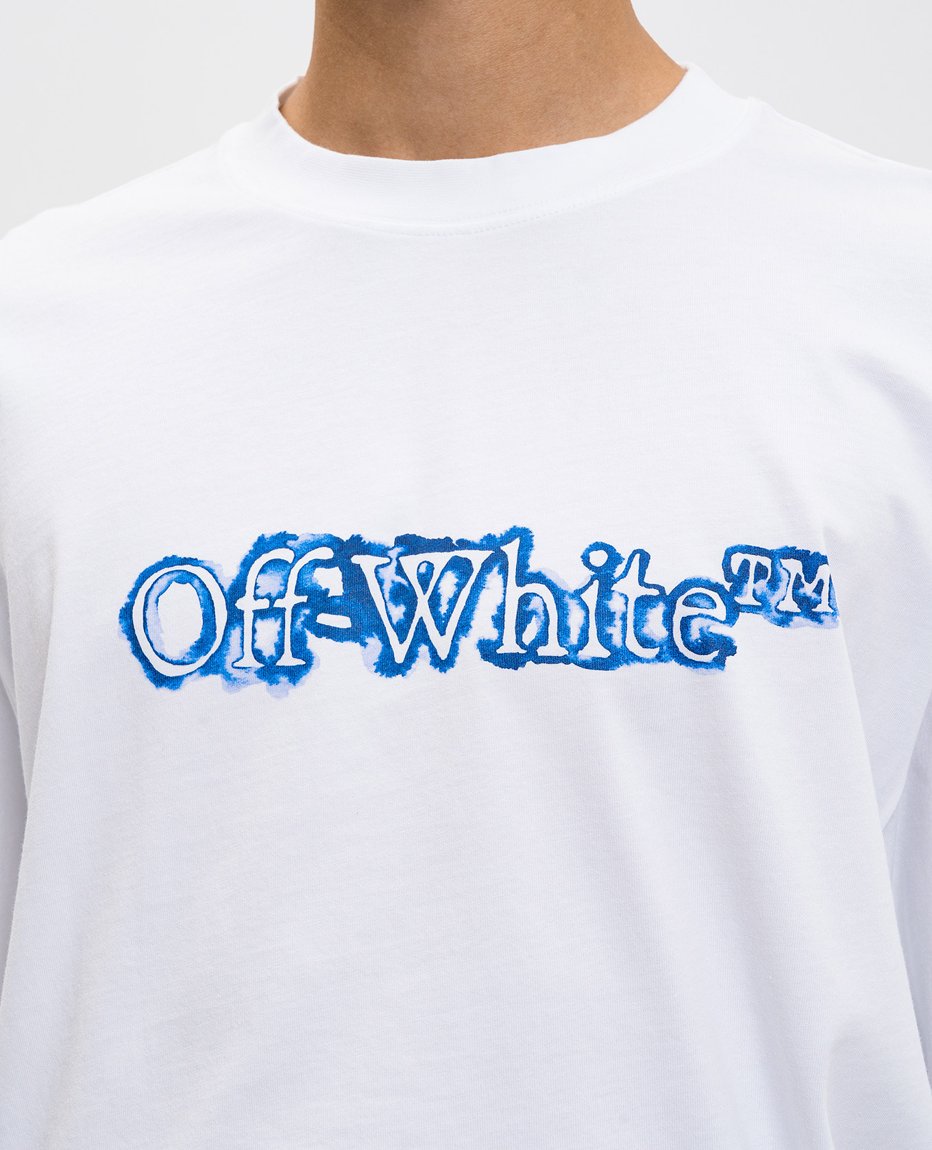 

Cloudy Arrow White T-Shirt Off-White
