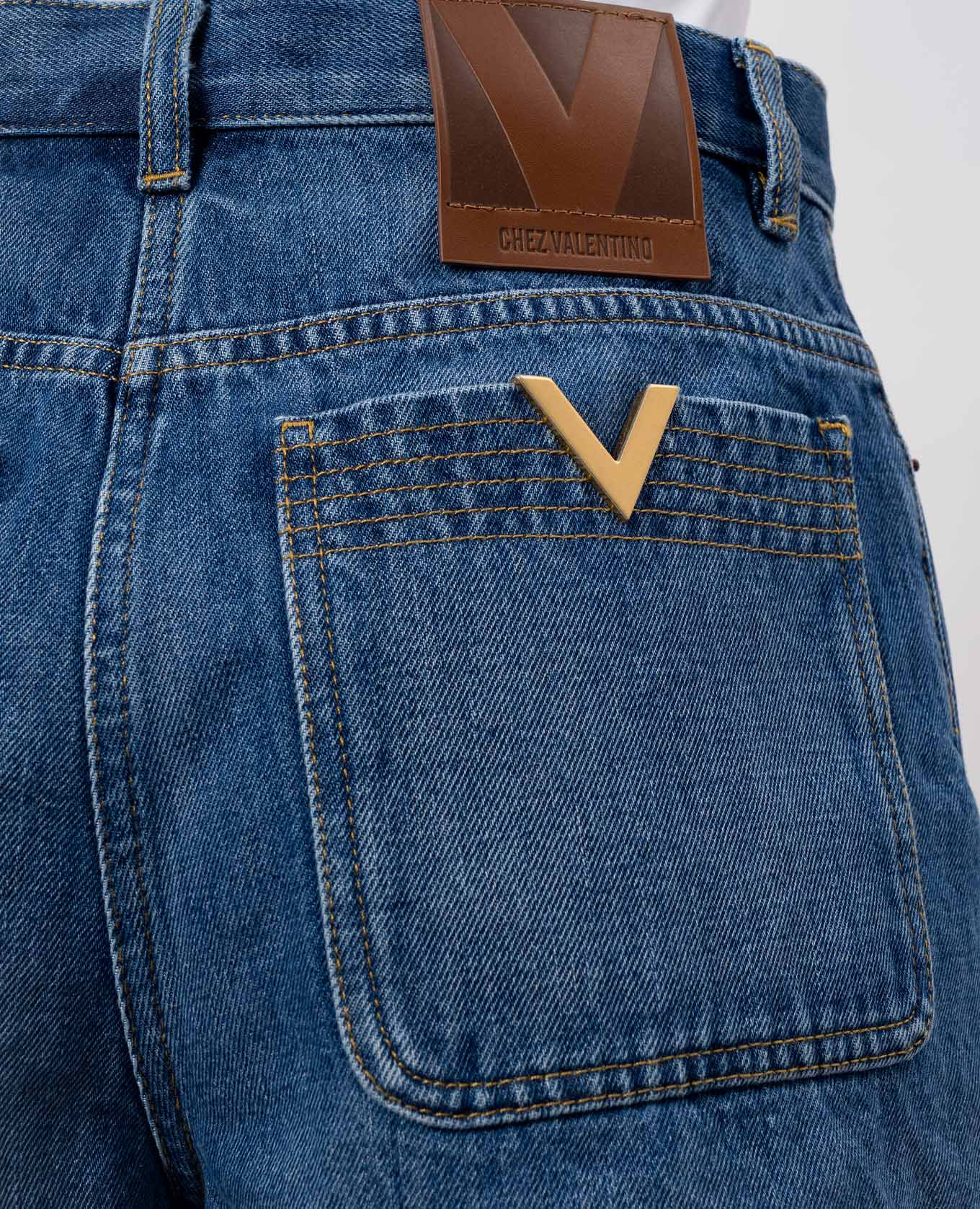 

Blue denim shorts with logo patch Valentino