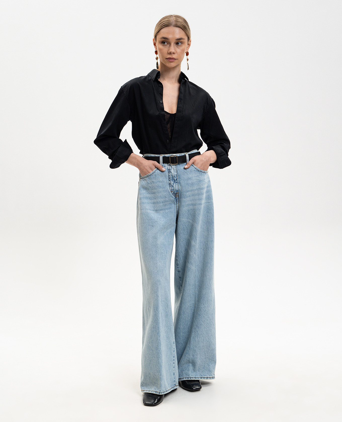 

Manuel blue jeans Momoni, Light blue