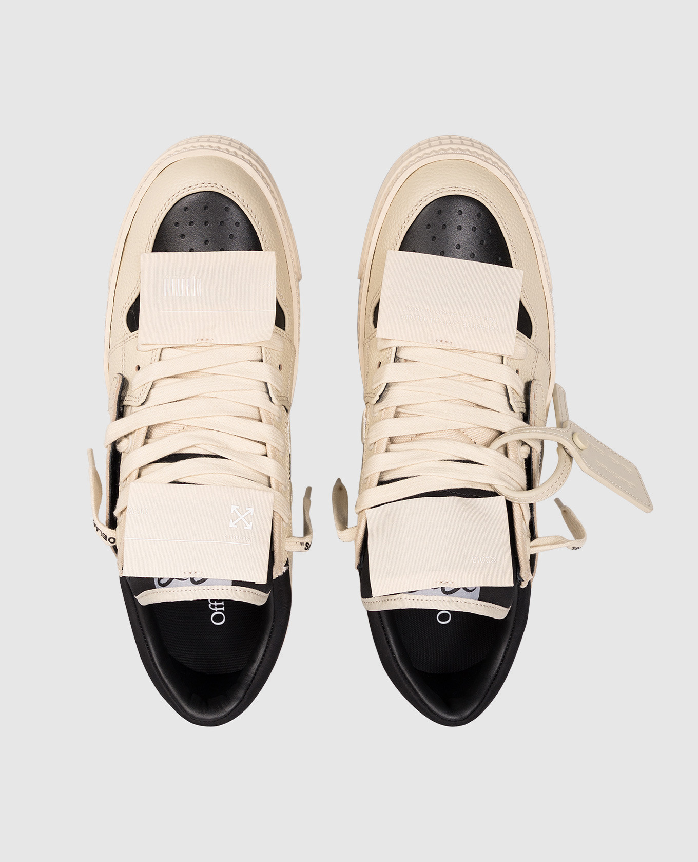 

Beige Low Top 3/0 combination sneakers Off-White