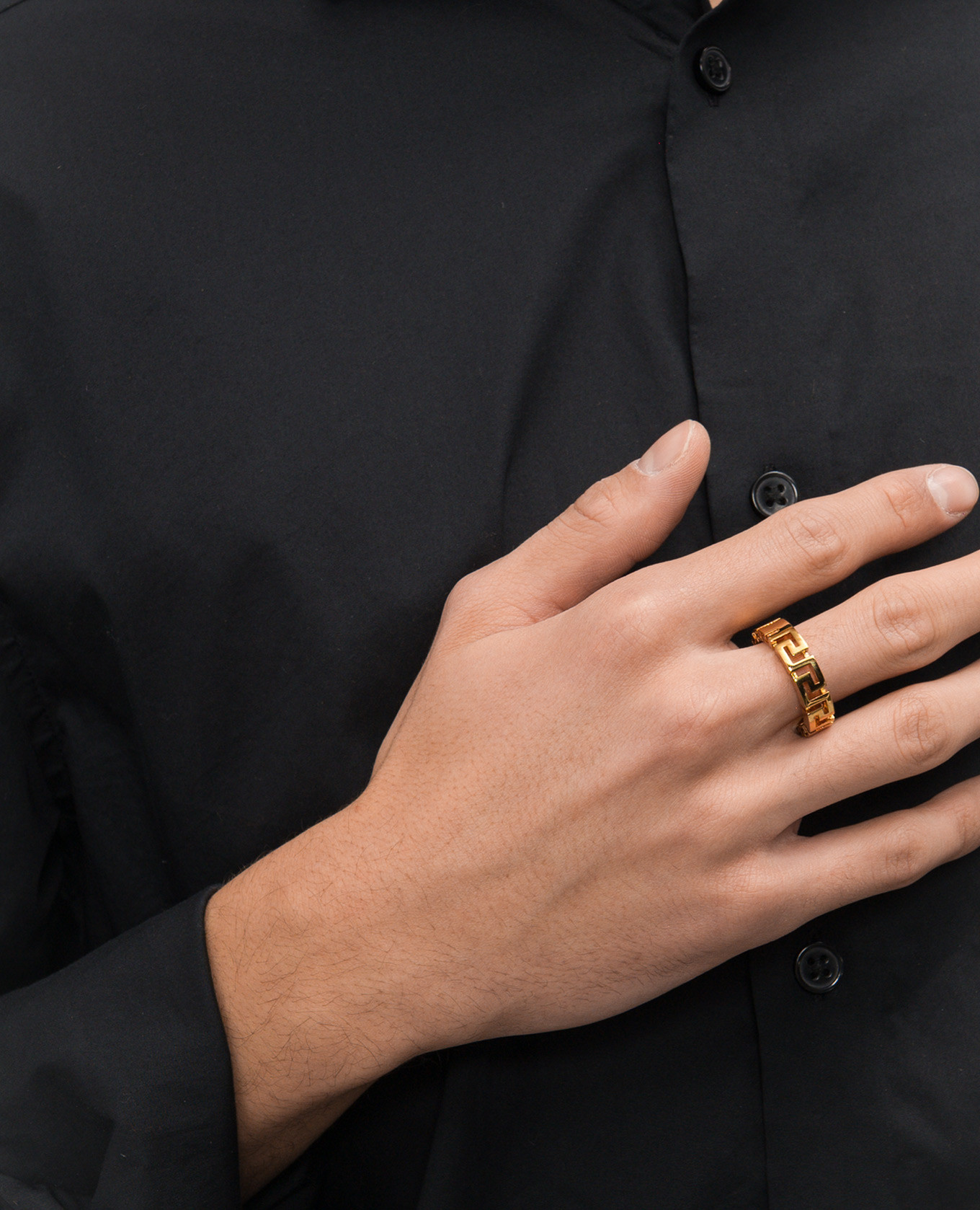 

Greca gold ring Versace, Golden