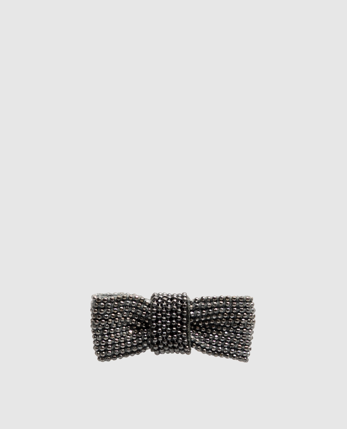 Gray pin badge with monil chain