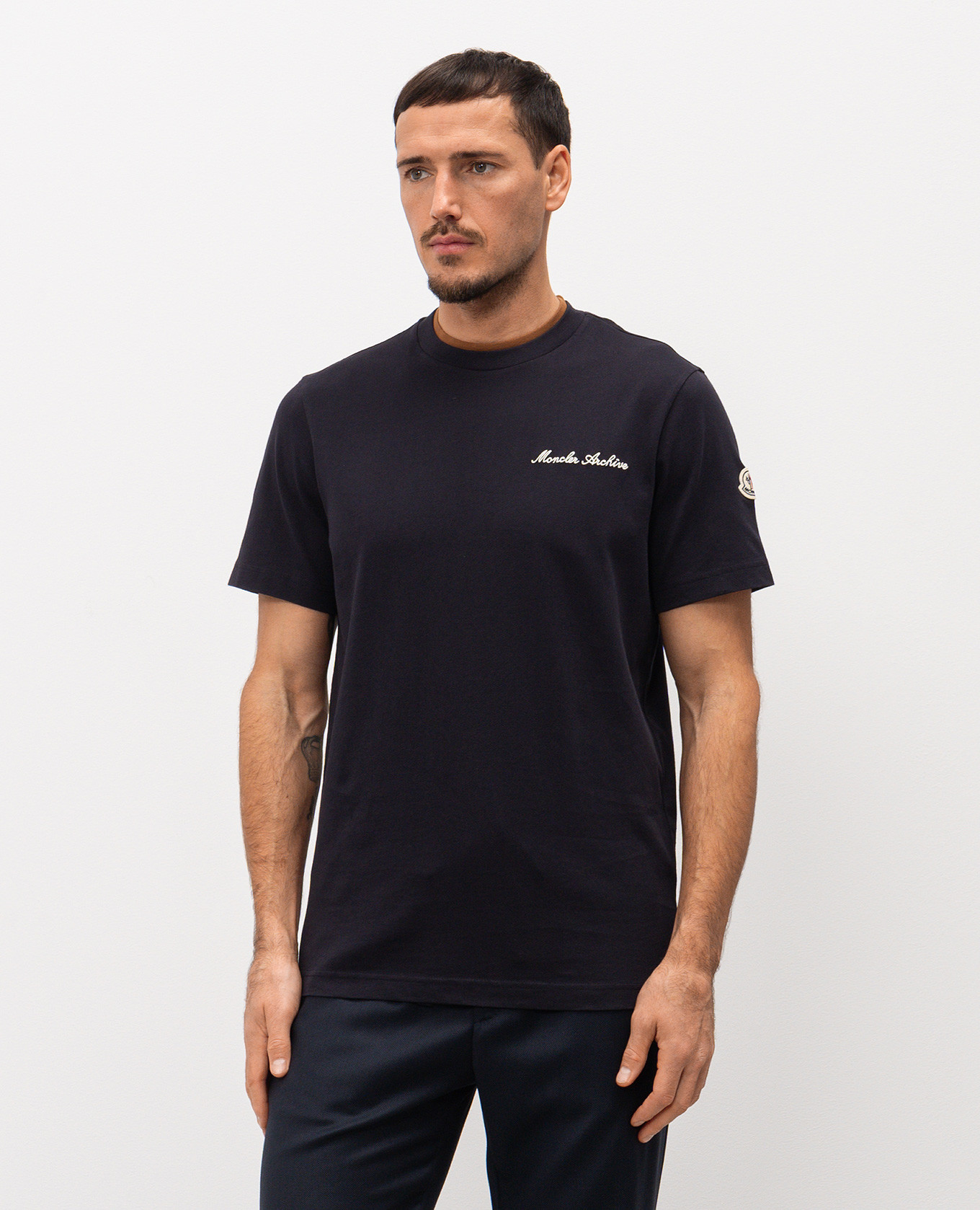 

Blue T-shirt with embroidered logo Moncler