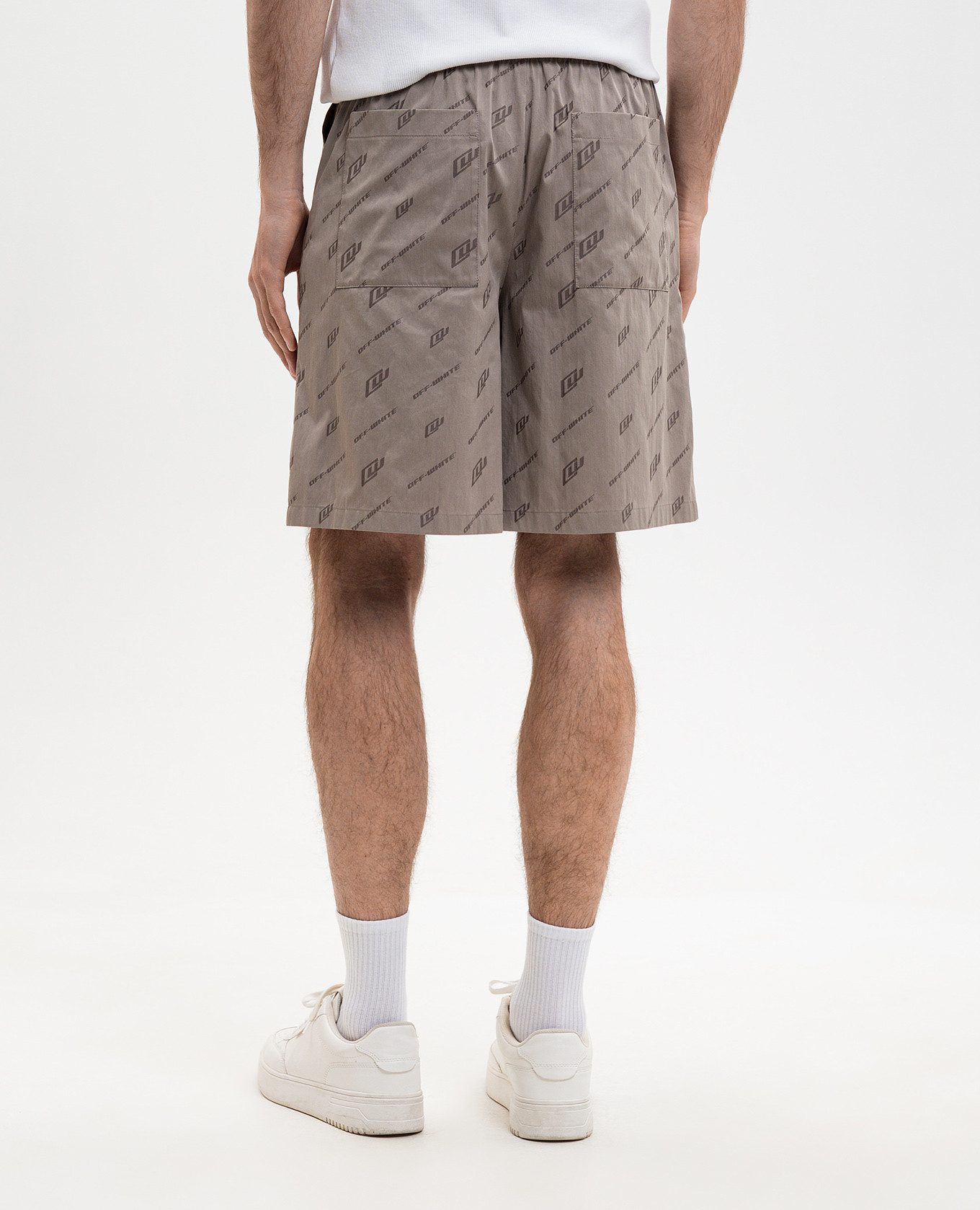 

Gray patterned shorts Off-White, Grey