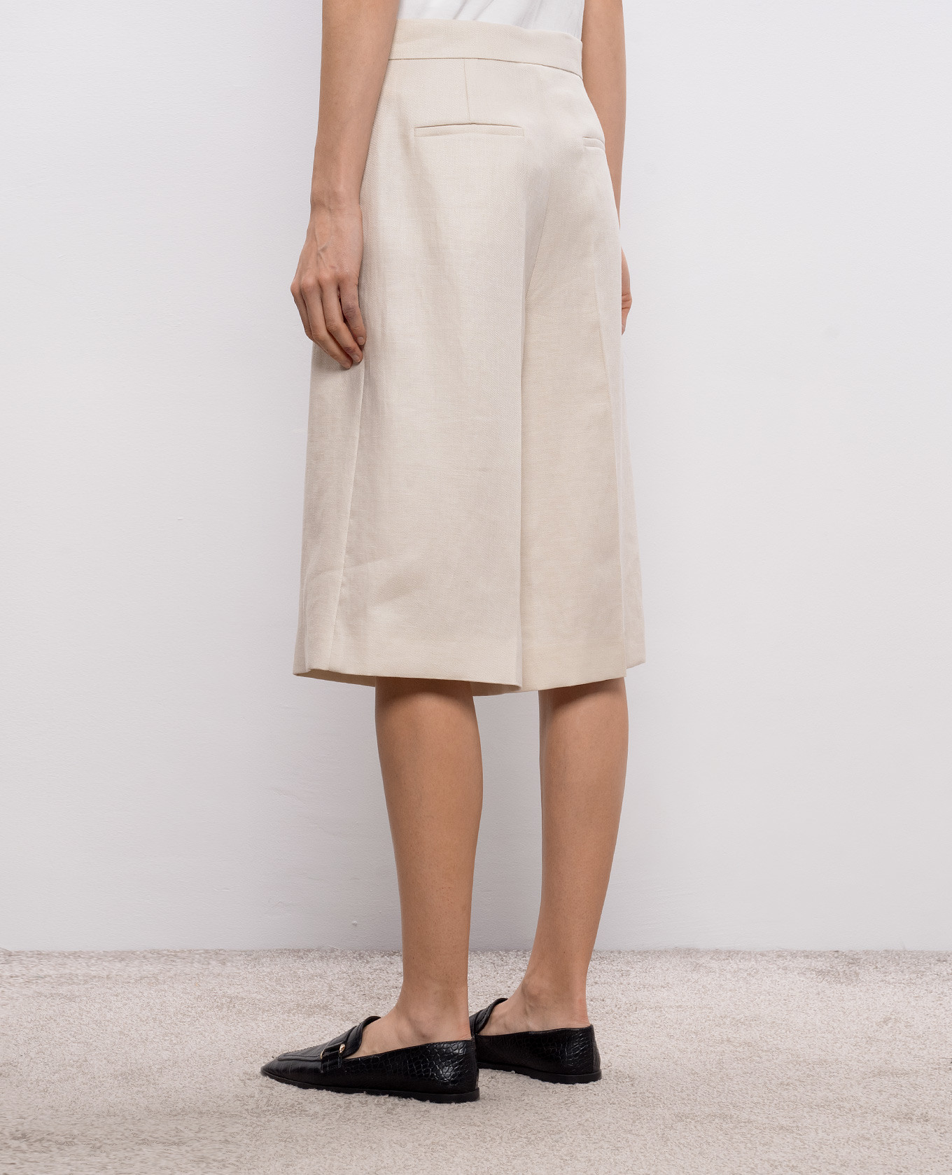 

Beige linen Bermuda shorts KAKI Max Mara