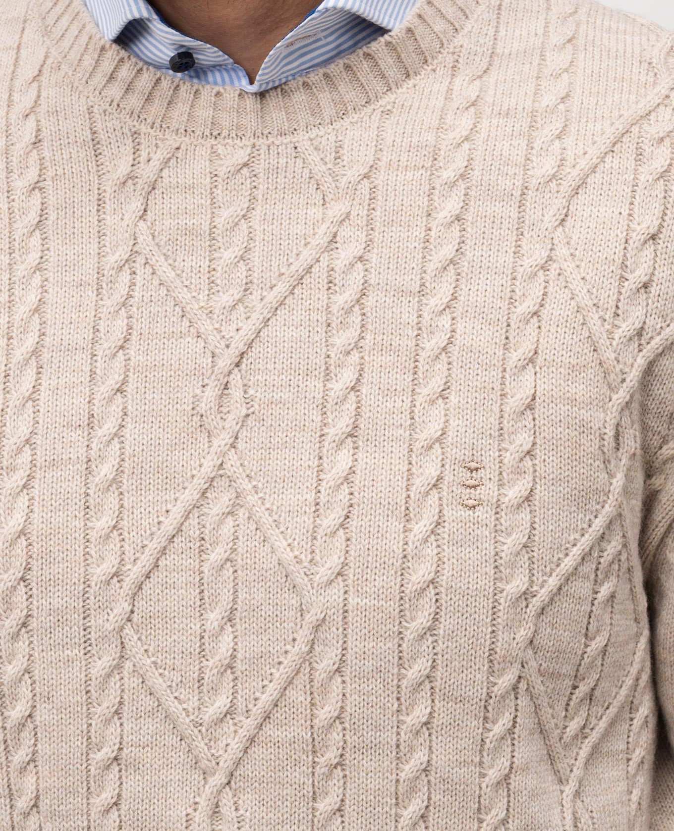 

Beige wool sweater with a pattern Florentino