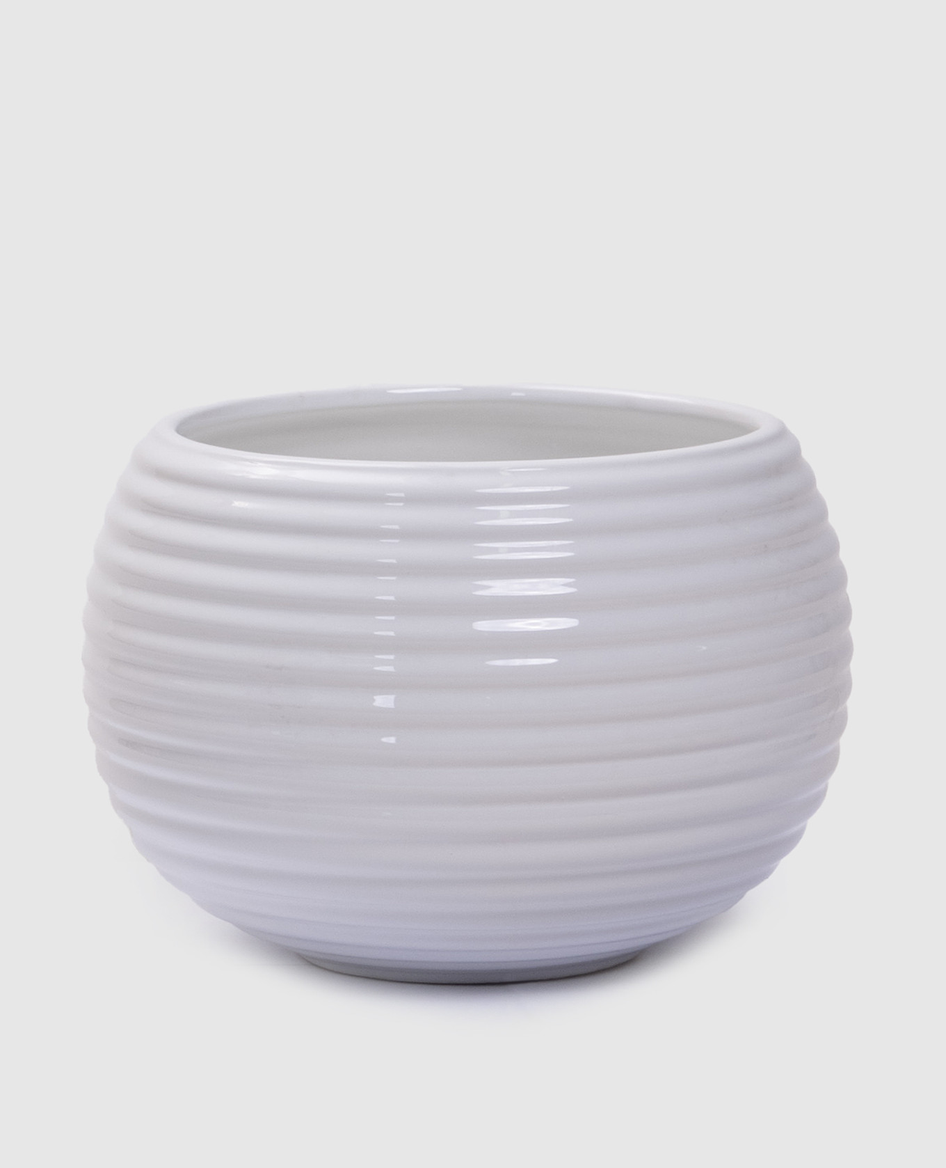 

White ceramic planter Palais Royal