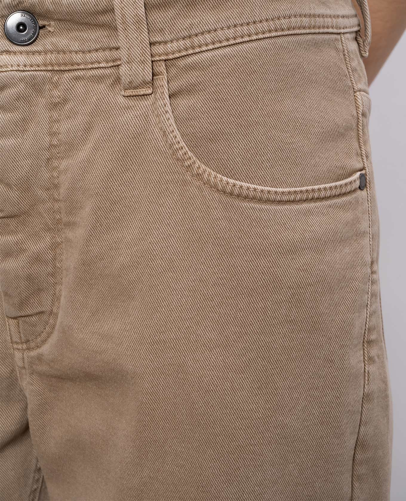 

Beige jeans with logo patch Brunello Cucinelli