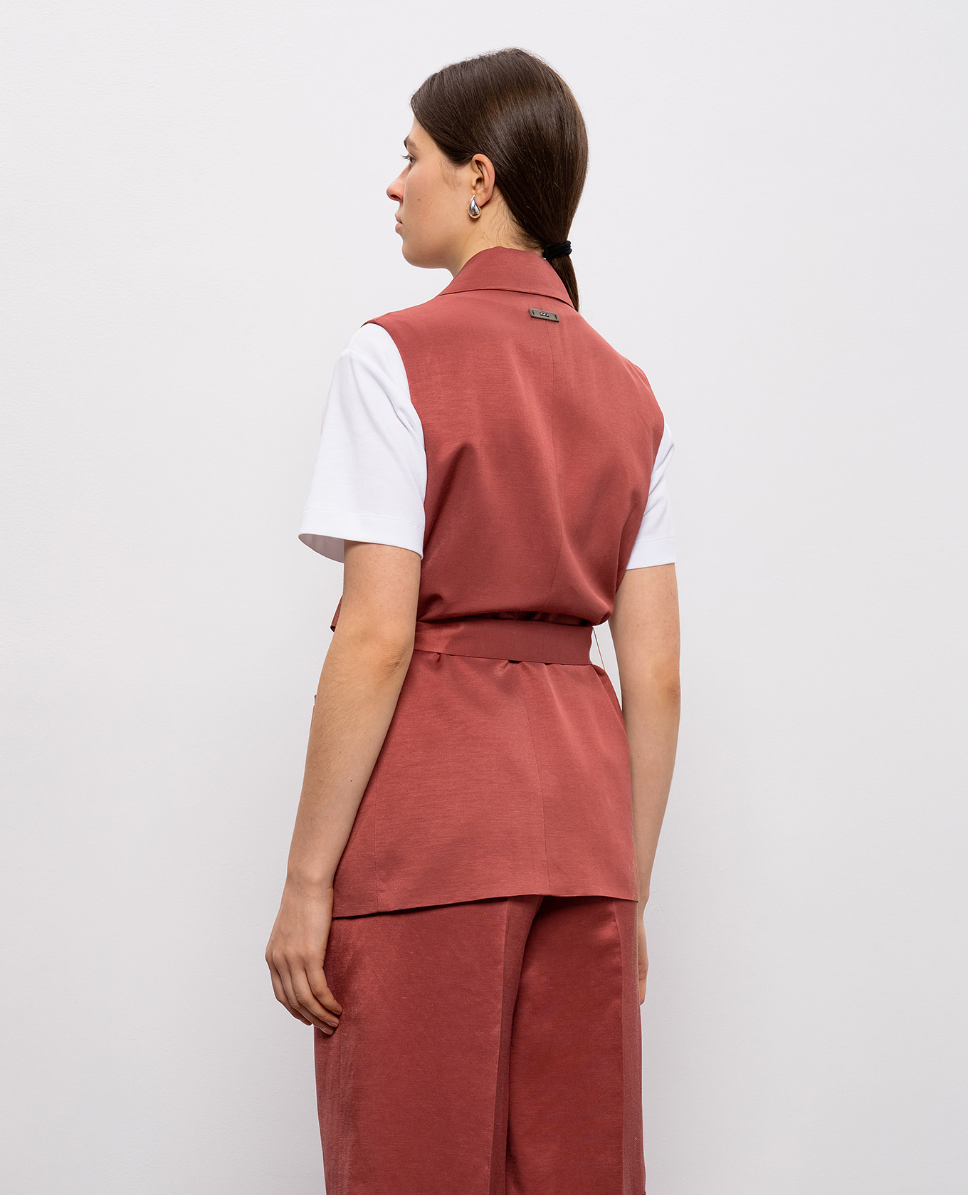 Red double-breasted vest with linen Peserico 4