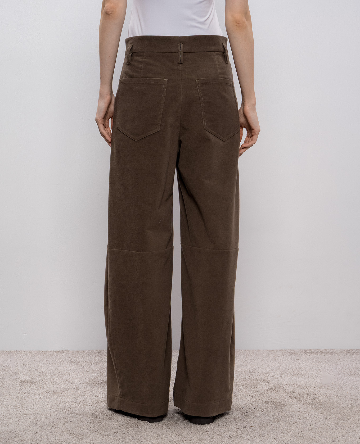 Brown pants with a monil chain Brunello Cucinelli 4