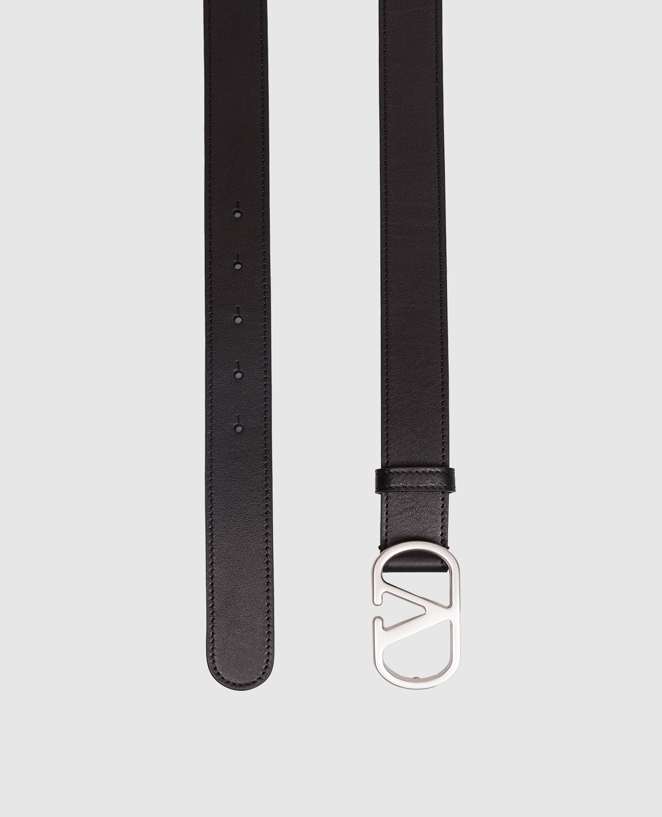 

Black leather belt with emblem Valentino