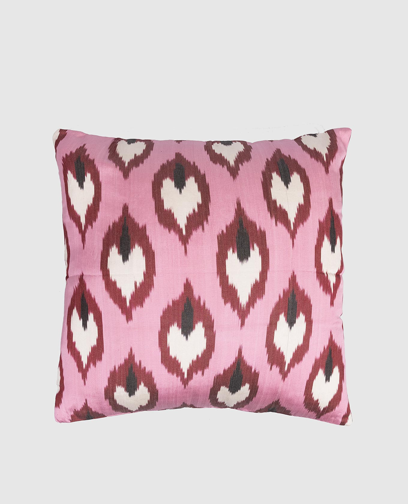 

Pink printed silk decorative pillow Les Ottomans