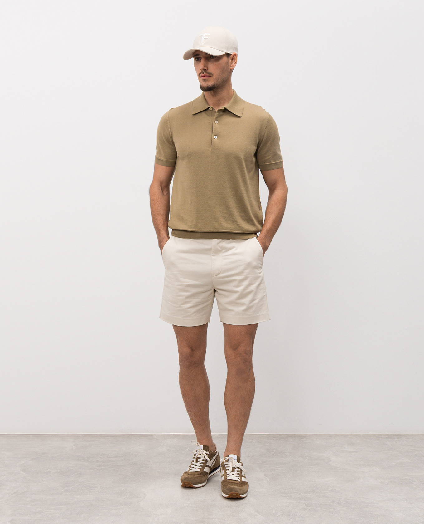 

White shorts with logo Tom Ford