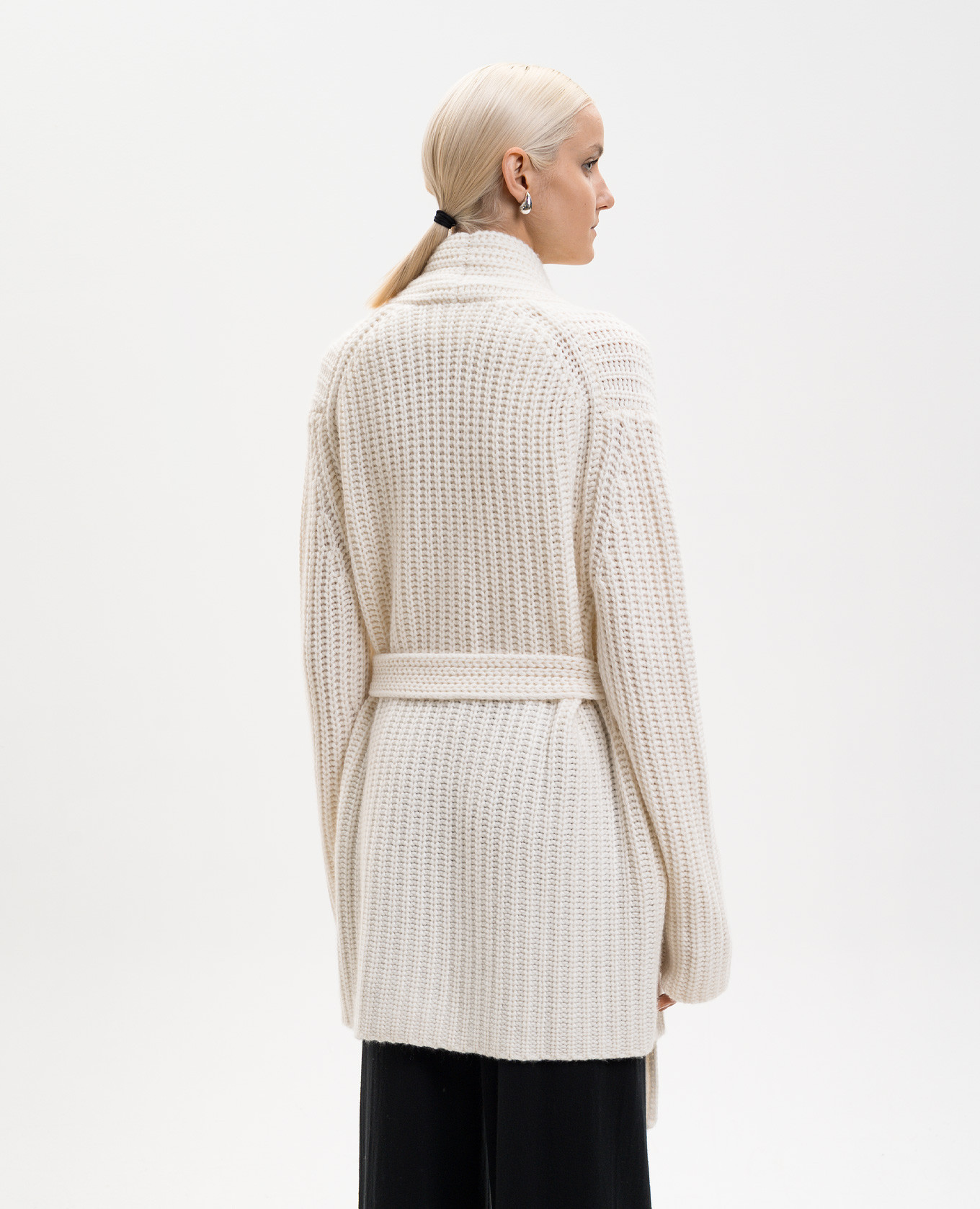 Jacqueline white cashmere cardigan LISA YANG 4