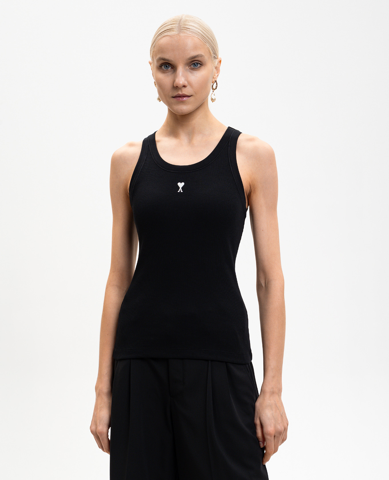 

Black ribbed T-shirt with embroidered emblem Ami Paris