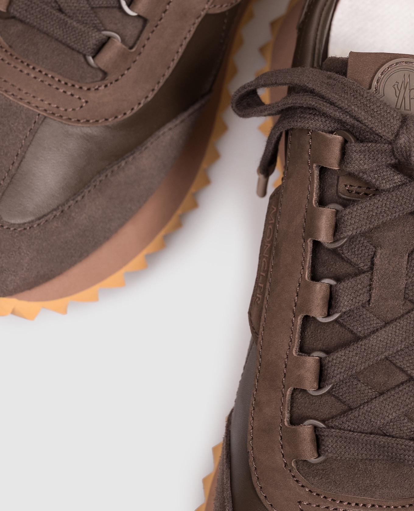 

Pacey2 brown leather sneakers with logo Moncler
