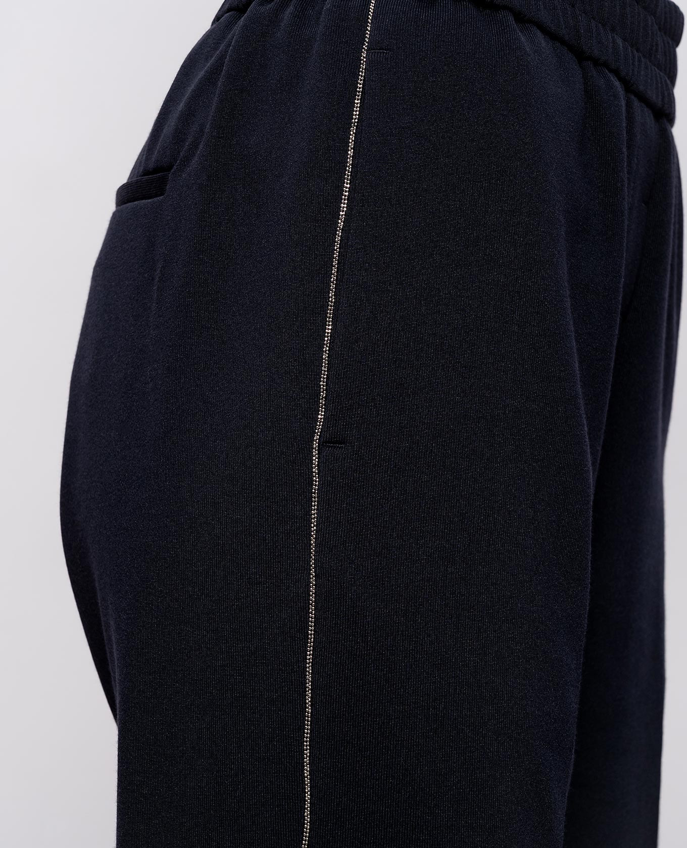 

Blue pants with a monil chain Peserico