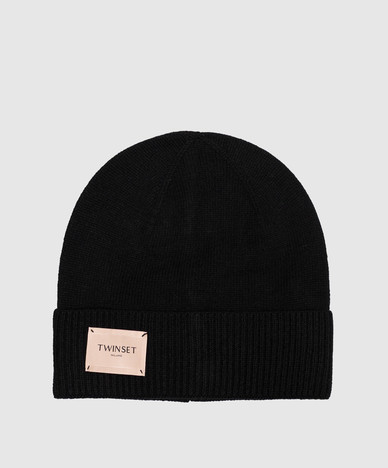 Black hat with wool
