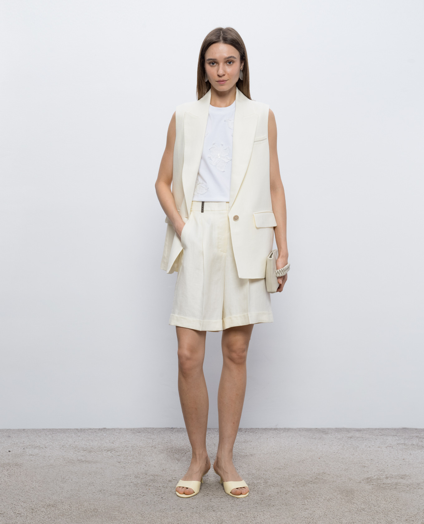 

Ivory linen vest Peserico, Beige