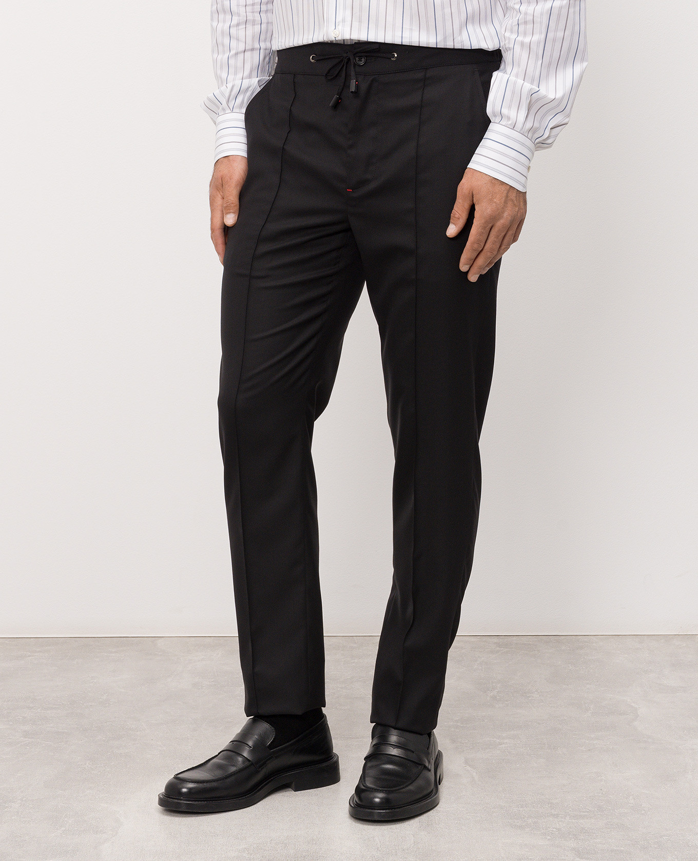 

Black wool pants ISAIA